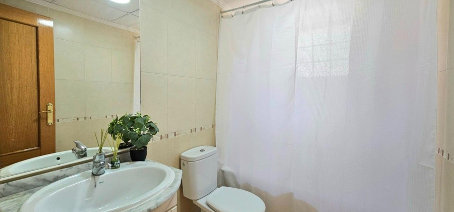 Torrevieja, Alicante, 3 Bedrooms Bedrooms, ,2 BathroomsBathrooms,Villa,Resale,0,75632241630165392