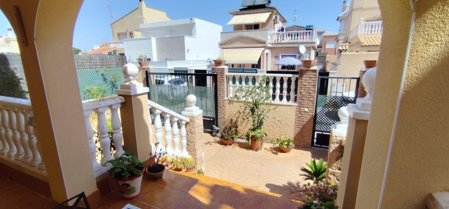 Torrevieja, Alicante, 3 Bedrooms Bedrooms, ,2 BathroomsBathrooms,Villa,Resale,0,75632245470098560