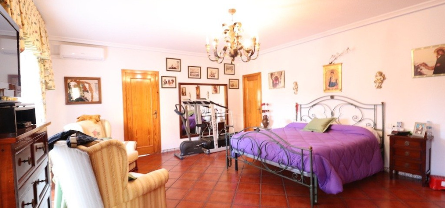 Torrevieja, Alicante, 5 Bedrooms Bedrooms, ,3 BathroomsBathrooms,Villa,Resale,0,209924449201543264