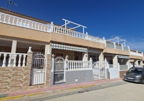 Torrevieja, Alicante, 3 Bedrooms Bedrooms, ,1 BathroomBathrooms,Townhouse,Resale,0,75632241962502864