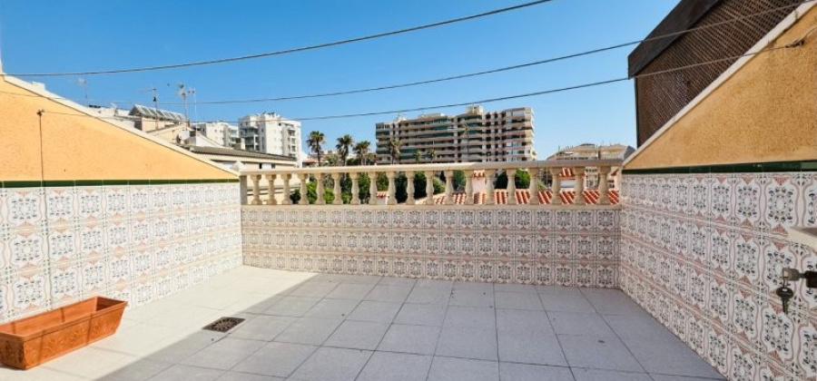 La Mata, Alicante, 3 Bedrooms Bedrooms, ,2 BathroomsBathrooms,Townhouse,Resale,0,291685172950377600