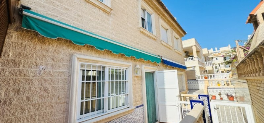 La Mata, Alicante, 3 Bedrooms Bedrooms, ,2 BathroomsBathrooms,Townhouse,Resale,0,291685172950377600