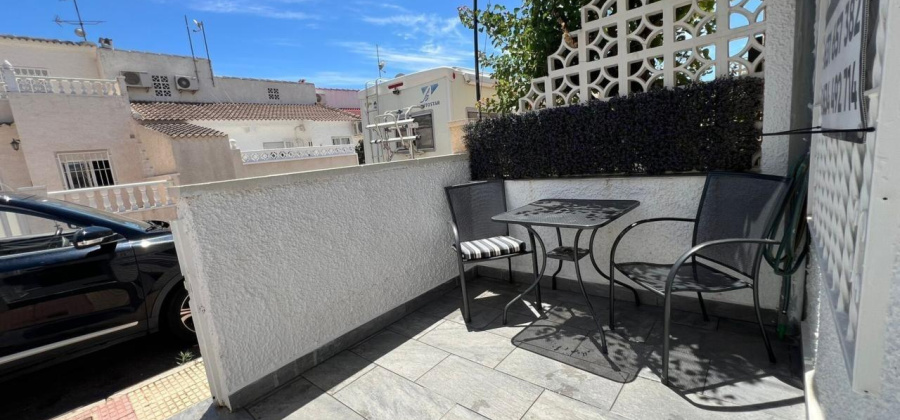 Torrevieja, Alicante, 1 Bedroom Bedrooms, ,1 BathroomBathrooms,Bungalow,Resale,0,7563281882550997