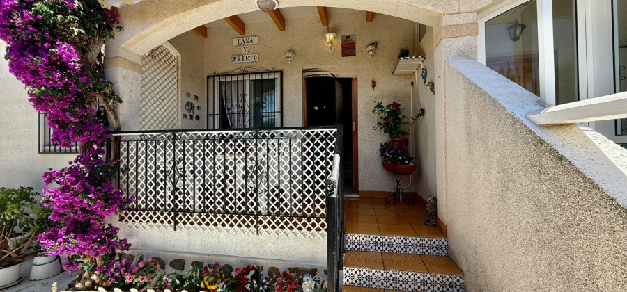 Orihuela Costa, Alicante, 3 Bedrooms Bedrooms, ,1 BathroomBathrooms,Villa,Resale,0,75632221621217136