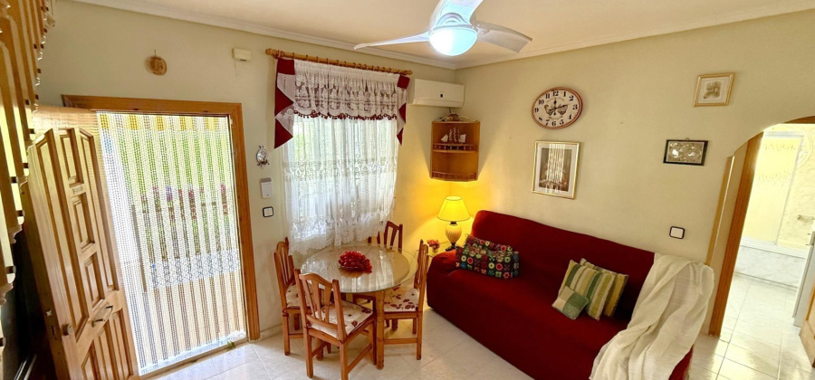 Orihuela Costa, Alicante, 3 Bedrooms Bedrooms, ,1 BathroomBathrooms,Villa,Resale,0,75632221621217136