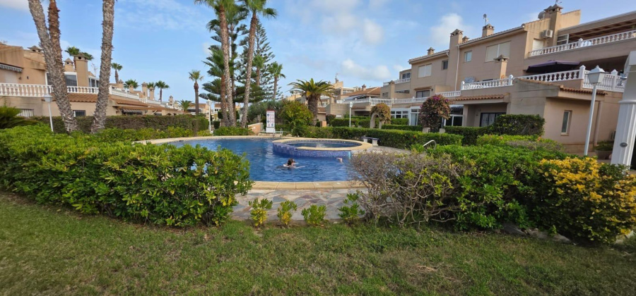 Orihuela Costa, Alicante, 2 Bedrooms Bedrooms, ,1 BathroomBathrooms,Bungalow,Resale,0,75632173533586256
