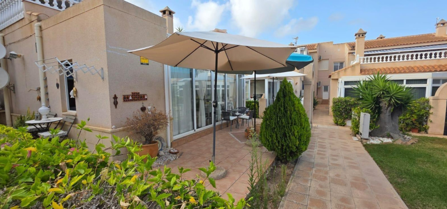 Orihuela Costa, Alicante, 2 Bedrooms Bedrooms, ,1 BathroomBathrooms,Bungalow,Resale,0,75632173533586256