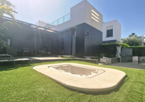 Algorfa, Alicante, 2 Bedrooms Bedrooms, ,2 BathroomsBathrooms,Villa,Resale,0,75632280875804608