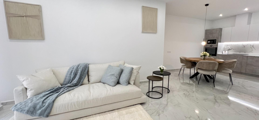 Torrevieja, Alicante, 2 Bedrooms Bedrooms, ,2 BathroomsBathrooms,Apartment,Resale,0,75632375629379792