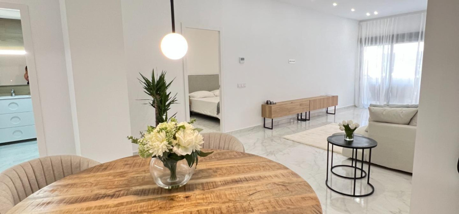 Torrevieja, Alicante, 2 Bedrooms Bedrooms, ,2 BathroomsBathrooms,Apartment,Resale,0,75632375629379792