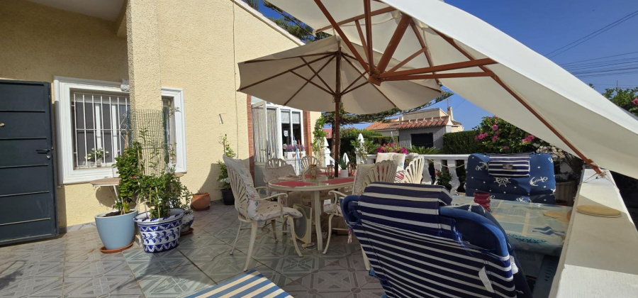 Torrevieja, Alicante, 3 Bedrooms Bedrooms, ,2 BathroomsBathrooms,Villa,Resale,0,20992496529842820