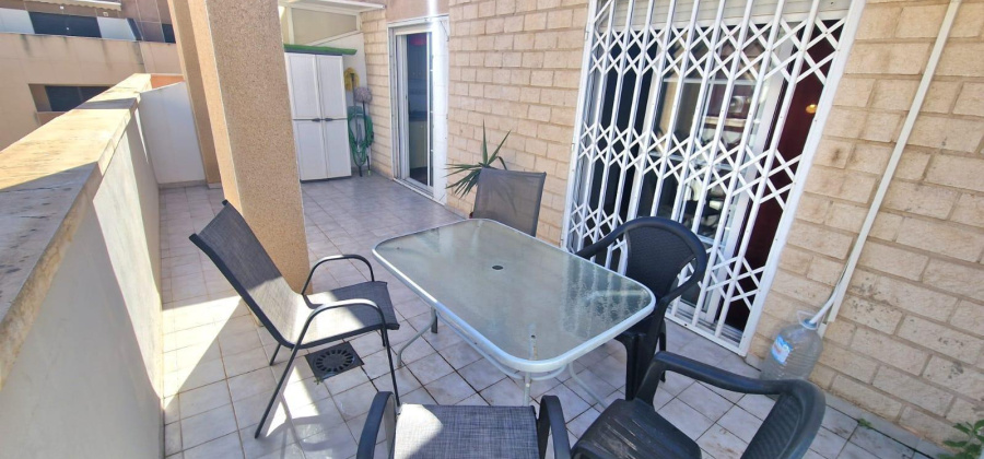 Torrevieja, Alicante, 2 Bedrooms Bedrooms, ,1 BathroomBathrooms,Apartment,Resale,0,75632152363451312