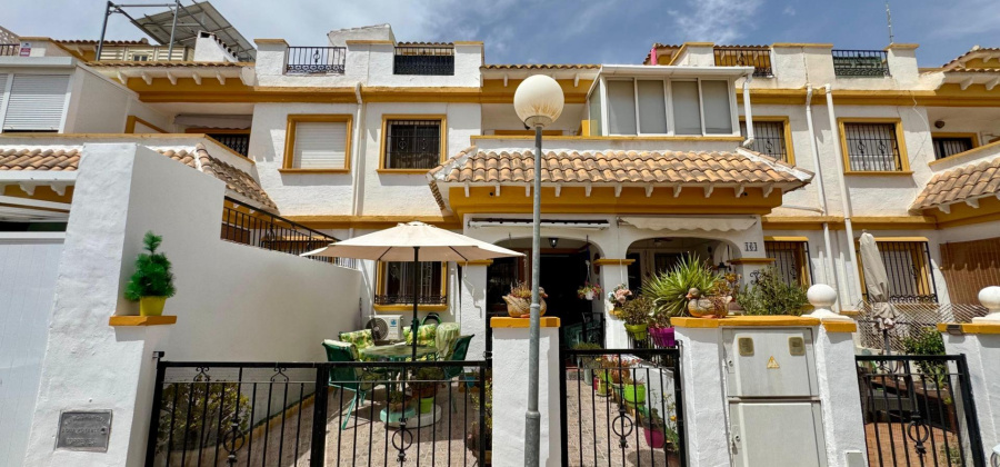 Torrevieja, Alicante, 3 Bedrooms Bedrooms, ,2 BathroomsBathrooms,Townhouse,Resale,0,209924139947705280