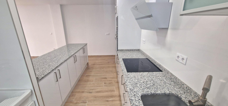 Torrevieja, Alicante, 3 Bedrooms Bedrooms, ,2 BathroomsBathrooms,Apartment,Resale,0,75632137444449216