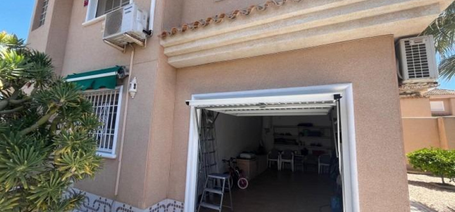 Orihuela Costa, Alicante, 4 Bedrooms Bedrooms, ,2 BathroomsBathrooms,Villa,Resale,0,75632283485824064