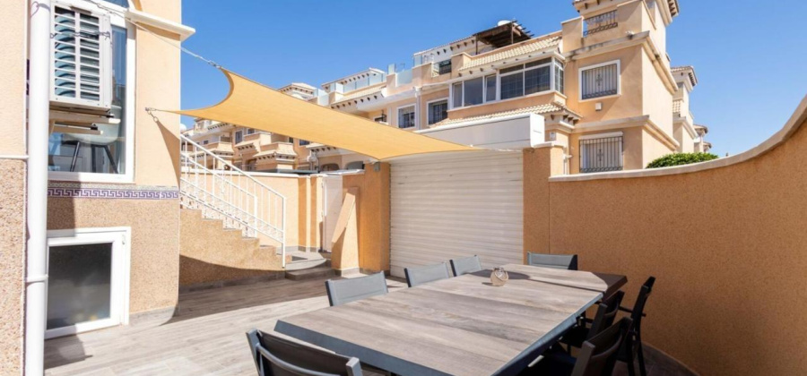 Orihuela Costa, Alicante, 3 Bedrooms Bedrooms, ,2 BathroomsBathrooms,Villa,Resale,0,75632171939183424