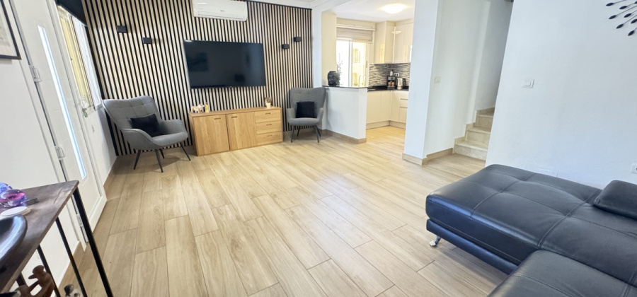 Villamartin, Alicante, 2 Bedrooms Bedrooms, ,3 BathroomsBathrooms,Villa,Resale,0,103186221479463632