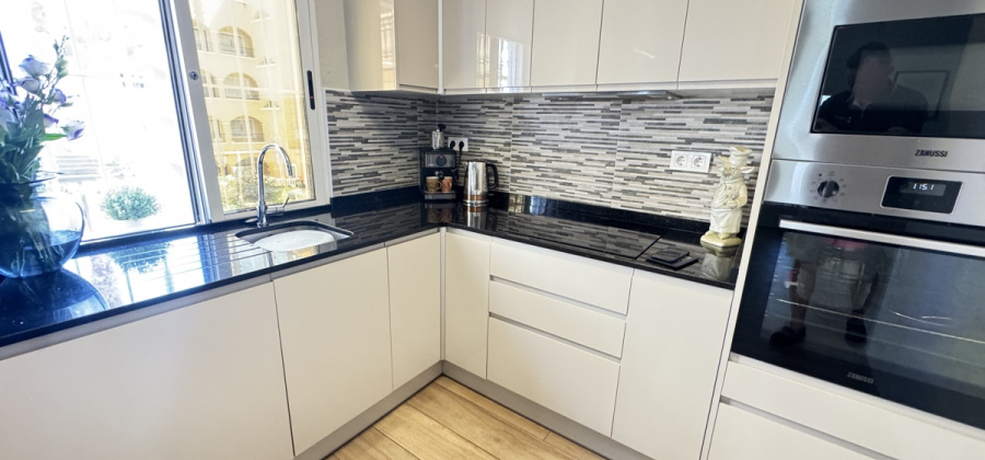 Villamartin, Alicante, 2 Bedrooms Bedrooms, ,3 BathroomsBathrooms,Villa,Resale,0,103186221479463632