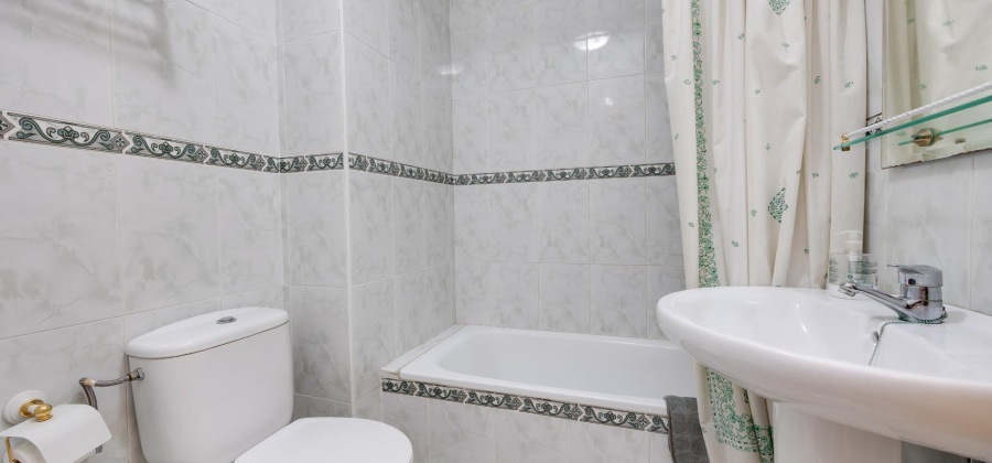 Torrevieja, Alicante, 3 Bedrooms Bedrooms, ,1 BathroomBathrooms,Apartment,Resale,0,75632152341484864