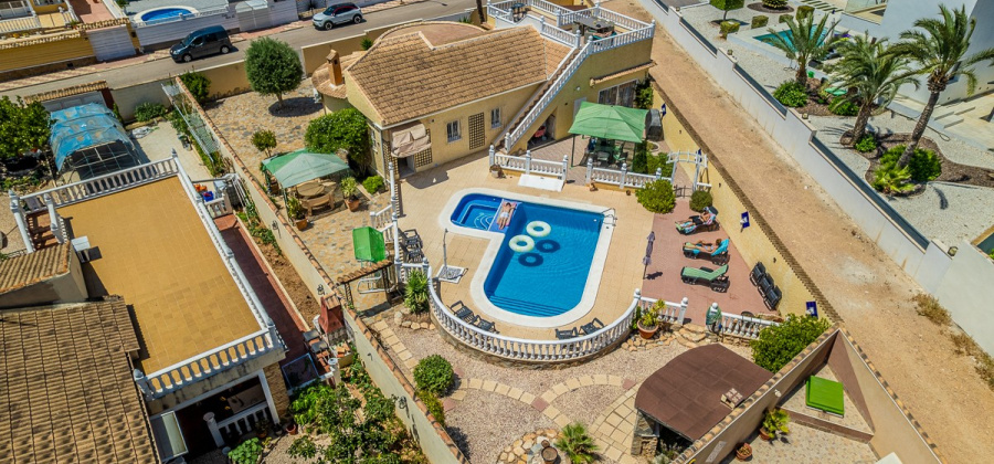 Torrevieja, Alicante, 3 Bedrooms Bedrooms, ,3 BathroomsBathrooms,Villa,Resale,0,103536246280074848