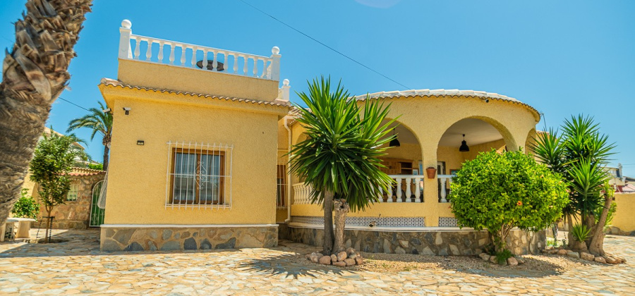 Torrevieja, Alicante, 3 Bedrooms Bedrooms, ,3 BathroomsBathrooms,Villa,Resale,0,103536246280074848