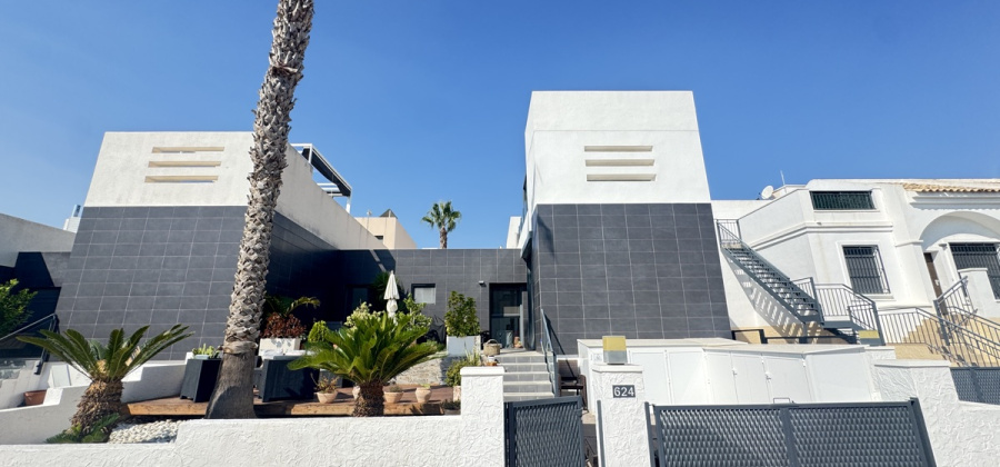 Villamartin, Alicante, 2 Bedrooms Bedrooms, ,2 BathroomsBathrooms,Bungalow,Resale,0,103186242724808272