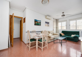 Torrevieja, Alicante, 3 Bedrooms Bedrooms, ,1 BathroomBathrooms,Apartment,Resale,0,75632152341484864