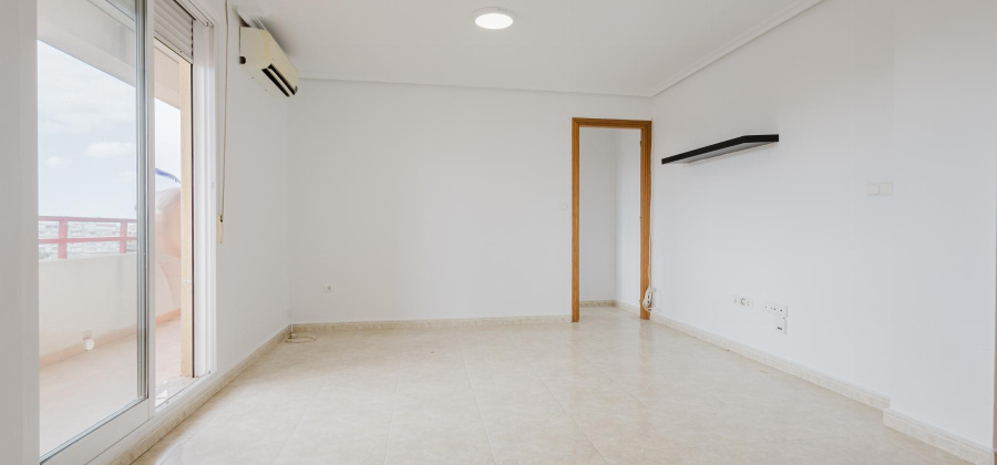 Torrevieja, Alicante, 2 Bedrooms Bedrooms, ,1 BathroomBathrooms,Apartment,Resale,0,328216361405451200