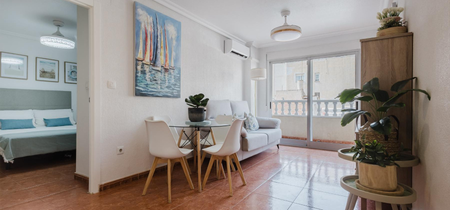Torrevieja, Alicante, 2 Bedrooms Bedrooms, ,1 BathroomBathrooms,Apartment,Resale,0,328216276056995520
