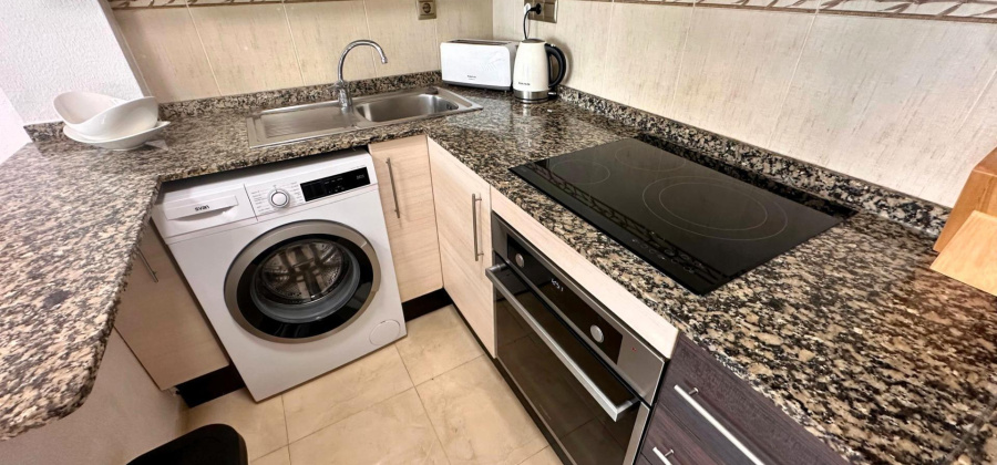 Torrevieja, Alicante, 2 Bedrooms Bedrooms, ,1 BathroomBathrooms,Apartment,Resale,0,7563295968324182