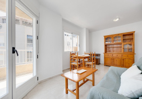 Torrevieja, Alicante, 3 Bedrooms Bedrooms, ,1 BathroomBathrooms,Apartment,Resale,0,75632236526256832