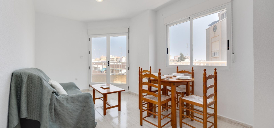 Torrevieja, Alicante, 3 Bedrooms Bedrooms, ,1 BathroomBathrooms,Apartment,Resale,0,75632236526256832