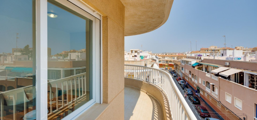 Torrevieja, Alicante, 3 Bedrooms Bedrooms, ,1 BathroomBathrooms,Apartment,Resale,0,75632236526256832