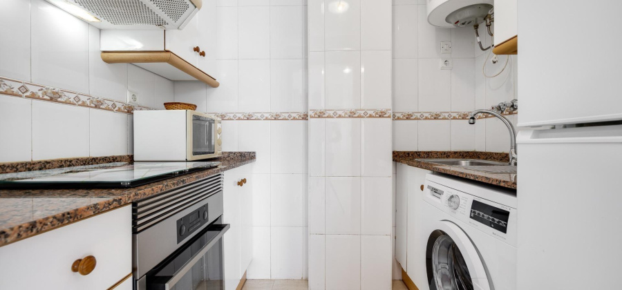 Torrevieja, Alicante, 3 Bedrooms Bedrooms, ,1 BathroomBathrooms,Apartment,Resale,0,75632236526256832