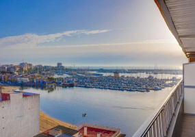 Torrevieja, Alicante, 3 Bedrooms Bedrooms, ,2 BathroomsBathrooms,Apartment,Resale,0,7563269648569459