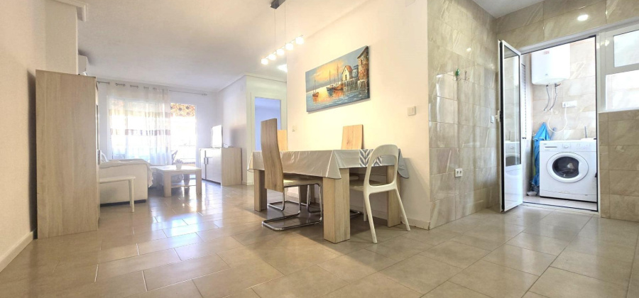 Torrevieja, Alicante, 3 Bedrooms Bedrooms, ,1 BathroomBathrooms,Apartment,Resale,0,75632104179476048