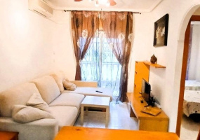 Torrevieja, Alicante, 2 Bedrooms Bedrooms, ,1 BathroomBathrooms,Apartment,Resale,0,7563288393161301