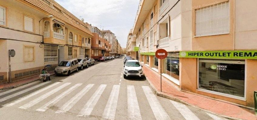 Torrevieja, Alicante, 2 Bedrooms Bedrooms, ,1 BathroomBathrooms,Apartment,Resale,0,7563288393161301