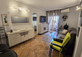 Torrevieja, Alicante, 2 Bedrooms Bedrooms, ,1 BathroomBathrooms,Apartment,Resale,0,75632221599876544