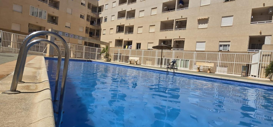 Torrevieja, Alicante, 2 Bedrooms Bedrooms, ,1 BathroomBathrooms,Apartment,Resale,0,75632221599876544