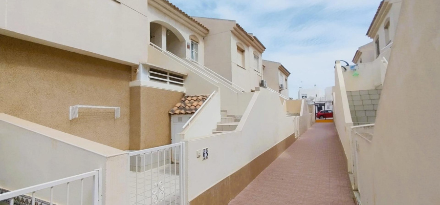 Torrevieja, Alicante, 2 Bedrooms Bedrooms, ,1 BathroomBathrooms,Bungalow,Resale,0,209924168650910304