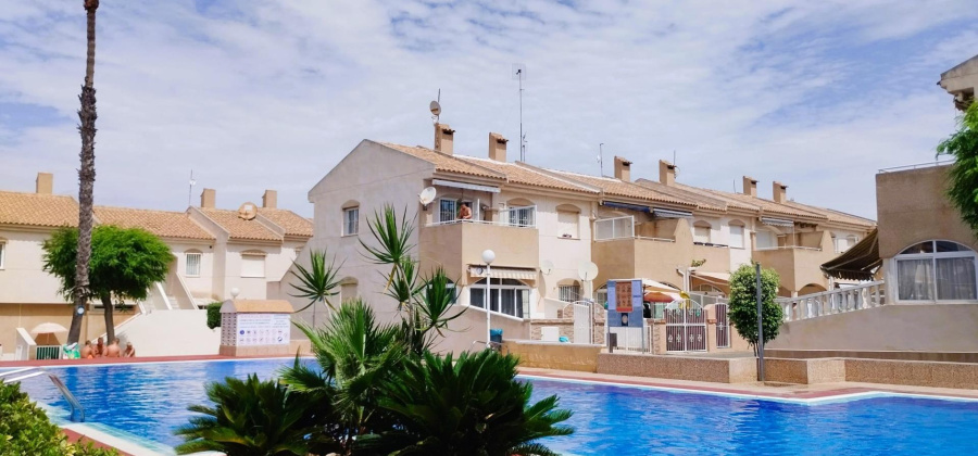 Torrevieja, Alicante, 2 Bedrooms Bedrooms, ,1 BathroomBathrooms,Bungalow,Resale,0,209924168650910304