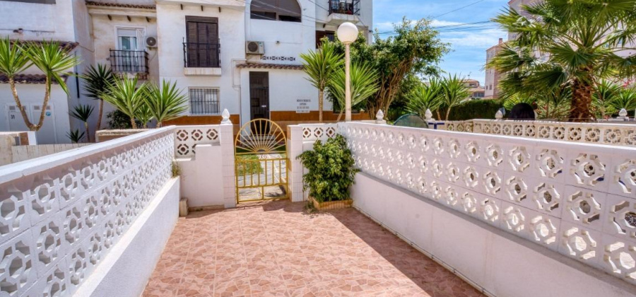 Torrevieja, Alicante, 1 Bedroom Bedrooms, ,1 BathroomBathrooms,Villa,Resale,0,75632152512341072