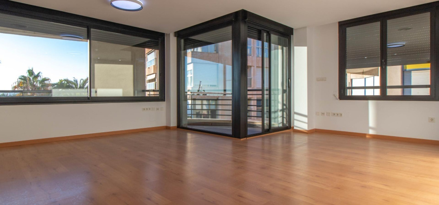 Torrevieja, Alicante, 3 Bedrooms Bedrooms, ,2 BathroomsBathrooms,Apartment,Resale,0,75632169738532272