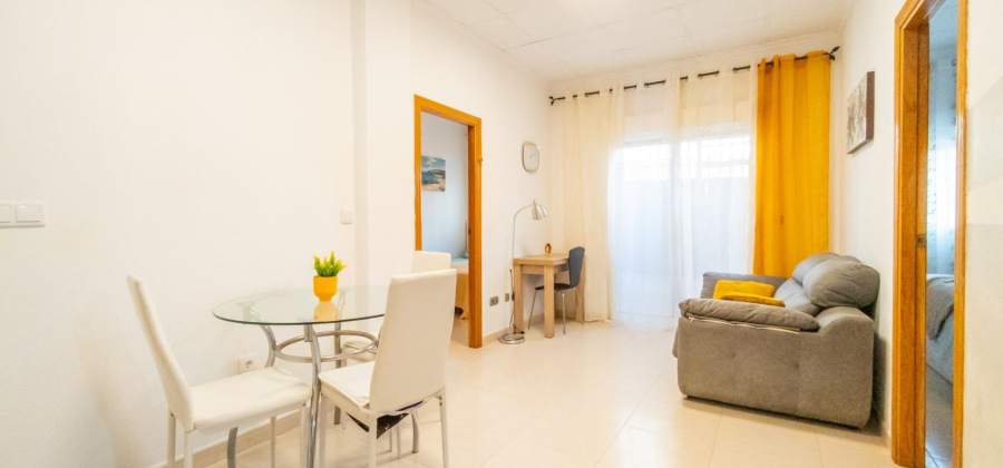 Torrevieja, Alicante, 2 Bedrooms Bedrooms, ,1 BathroomBathrooms,Apartment,Resale,0,75632345319197024