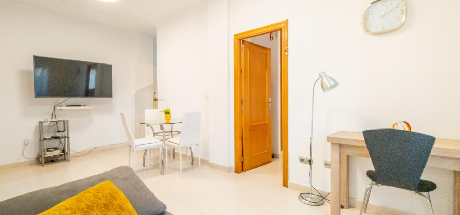 Torrevieja, Alicante, 2 Bedrooms Bedrooms, ,1 BathroomBathrooms,Apartment,Resale,0,75632345319197024