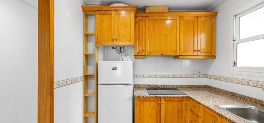 Torrevieja, Alicante, 2 Bedrooms Bedrooms, ,1 BathroomBathrooms,Apartment,Resale,0,75632238143633104