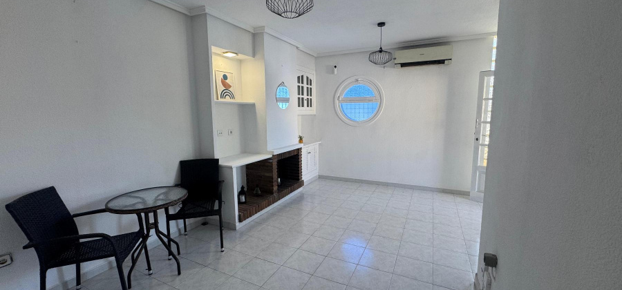 Torrevieja, Alicante, 2 Bedrooms Bedrooms, ,2 BathroomsBathrooms,Bungalow,Resale,0,328216107396565568