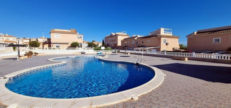 Torrevieja, Alicante, 3 Bedrooms Bedrooms, ,1 BathroomBathrooms,Bungalow,Resale,0,7563290554518147