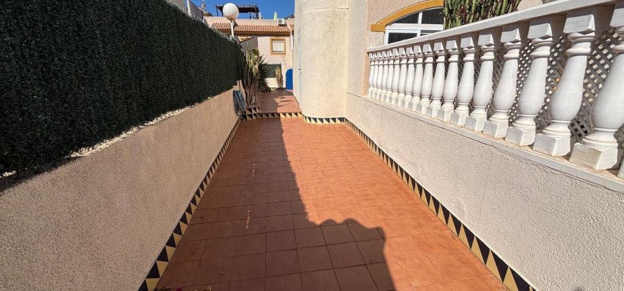 Torrevieja, Alicante, 3 Bedrooms Bedrooms, ,2 BathroomsBathrooms,Bungalow,Resale,0,75632374519907232